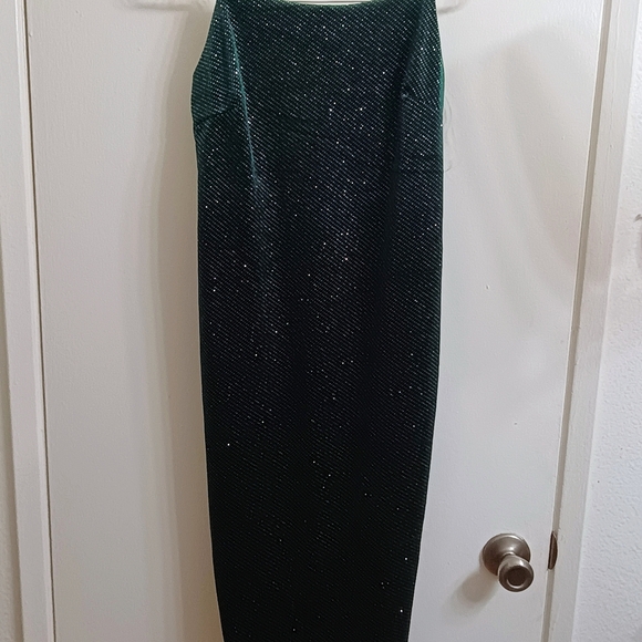 Chic Black Women's Pencil Dress - Picture 1 of 4